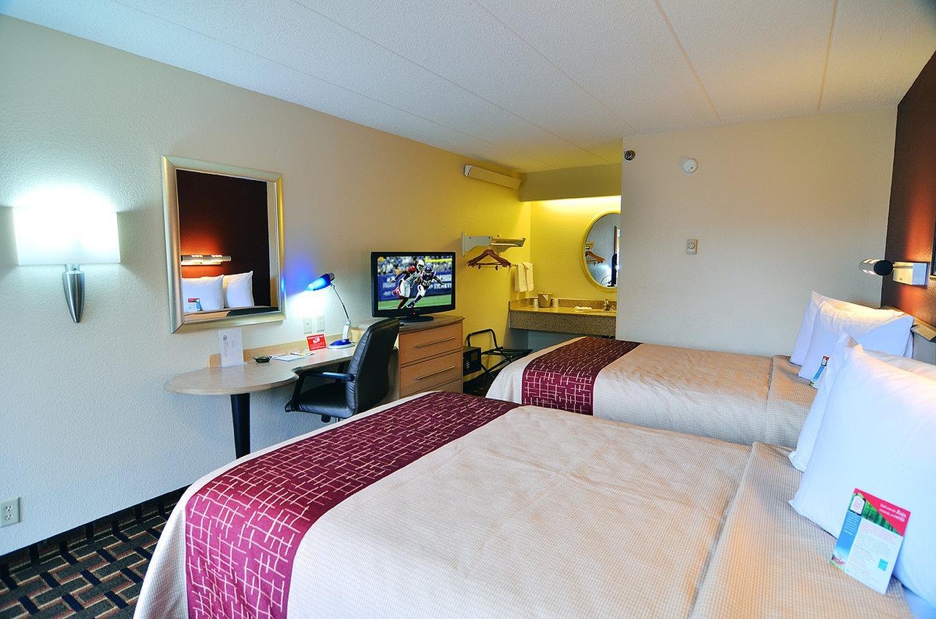 Red Roof Inn Cincinnati Northeast - Blue Ash Bagian luar foto