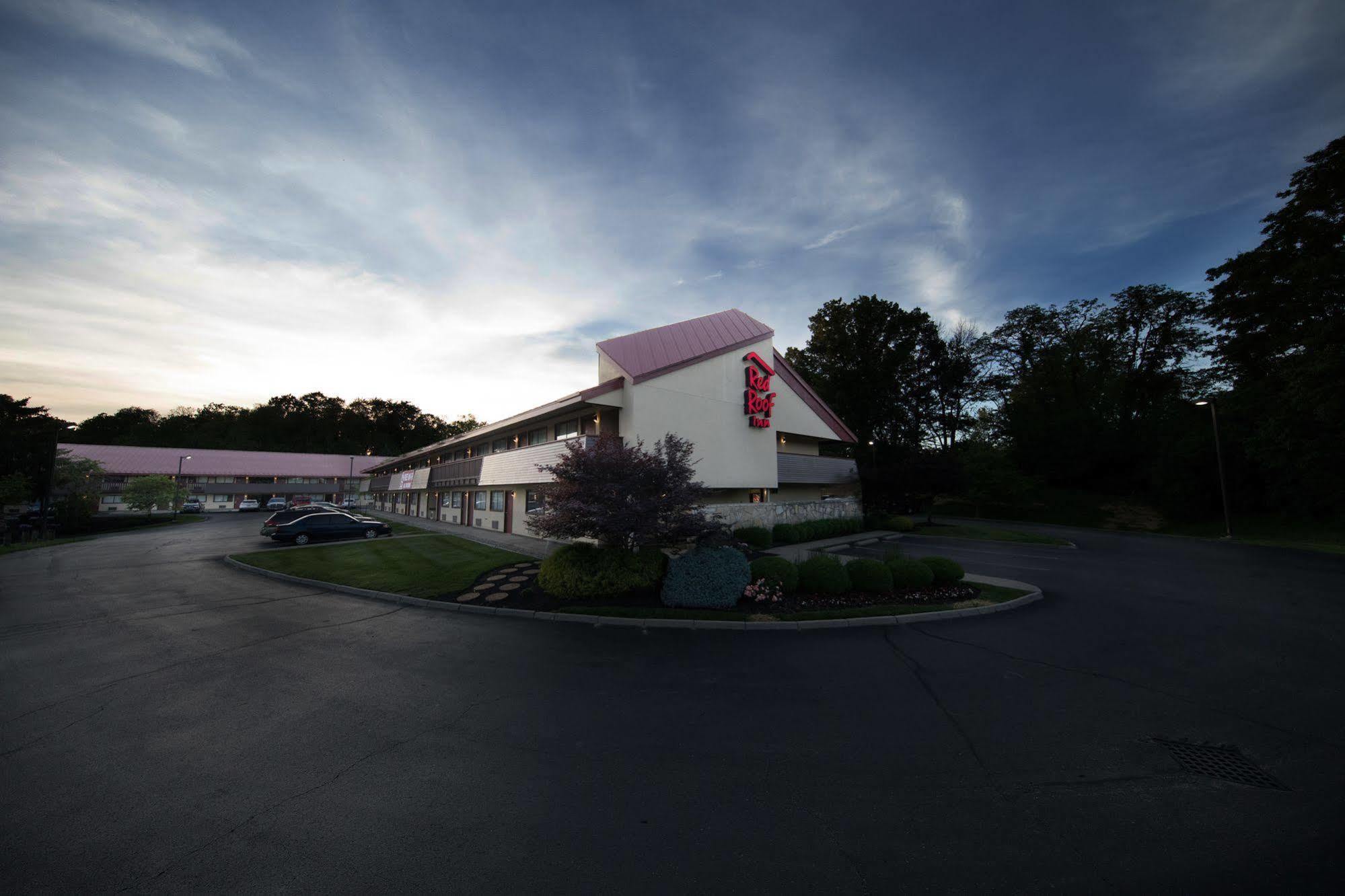 Red Roof Inn Cincinnati Northeast - Blue Ash Bagian luar foto