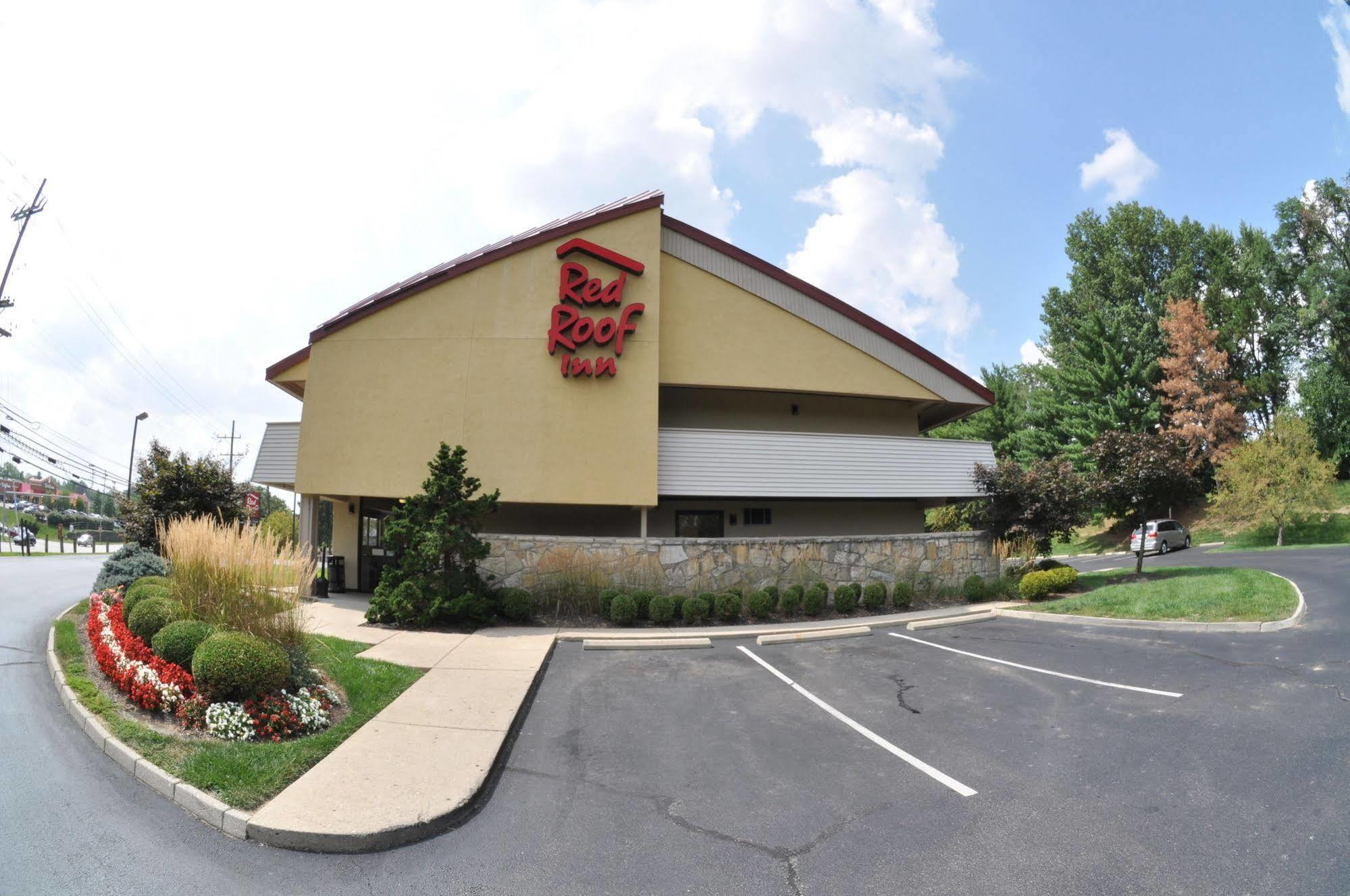 Red Roof Inn Cincinnati Northeast - Blue Ash Bagian luar foto
