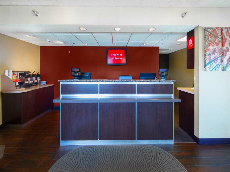 Red Roof Inn Cincinnati Northeast - Blue Ash Bagian luar foto